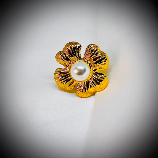 IRAZ 18k Gold Plated Anti-Tarnish Stainless Steel Statement Flower Ring with Pearl
