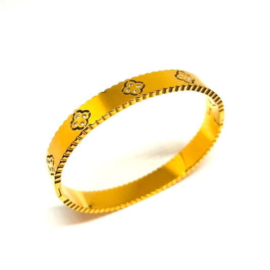IRAZ 18k Gold Plated Anti-Tarnish Clover Bangle Bracelet