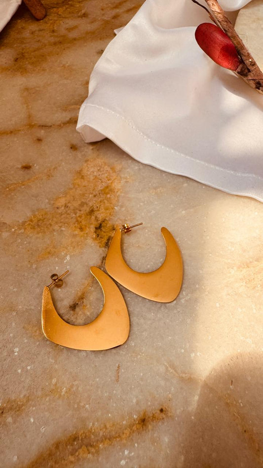 IRAZ 18k Gold Plated Anti-Tarnish Crescent Earrings