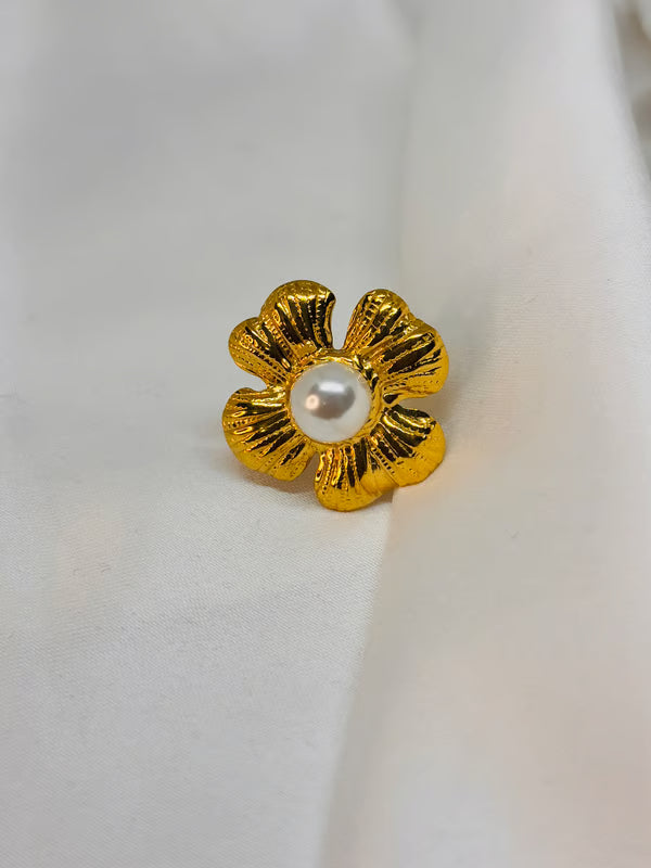 IRAZ 18k Gold Plated Anti-Tarnish Stainless Steel Statement Flower Ring with Pearl