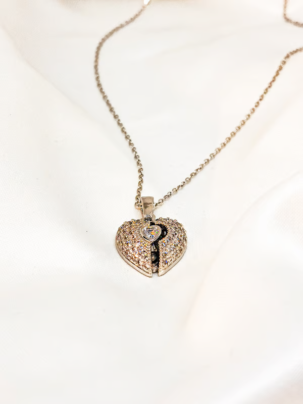 IRAZ 925 Silver Plated Stainless Steel Anti-Tarnish Broken Heart Pendant Necklace