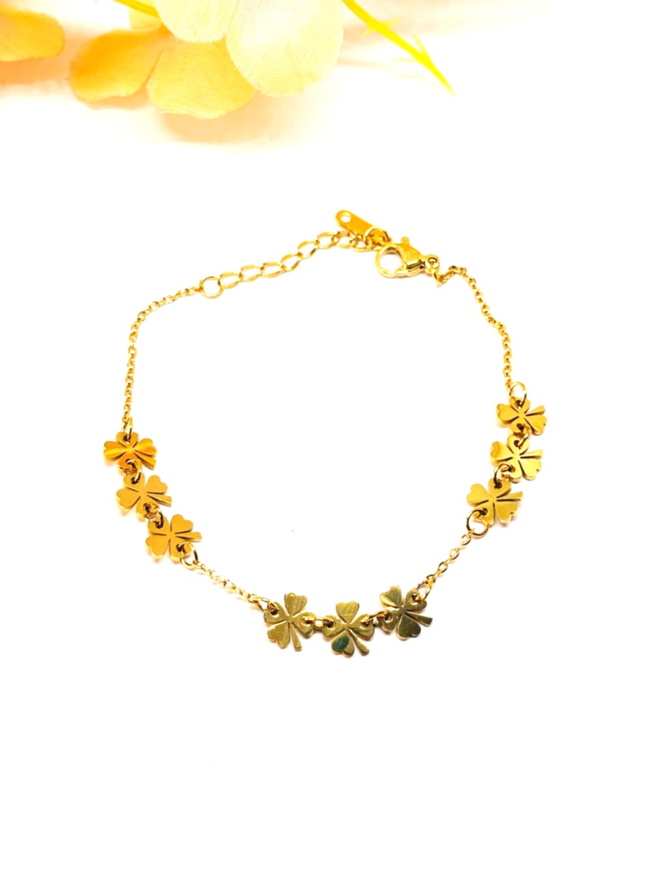IRAZ 18k Gold Plated Anti-Tarnish Four-Leaf Clover Bracelet